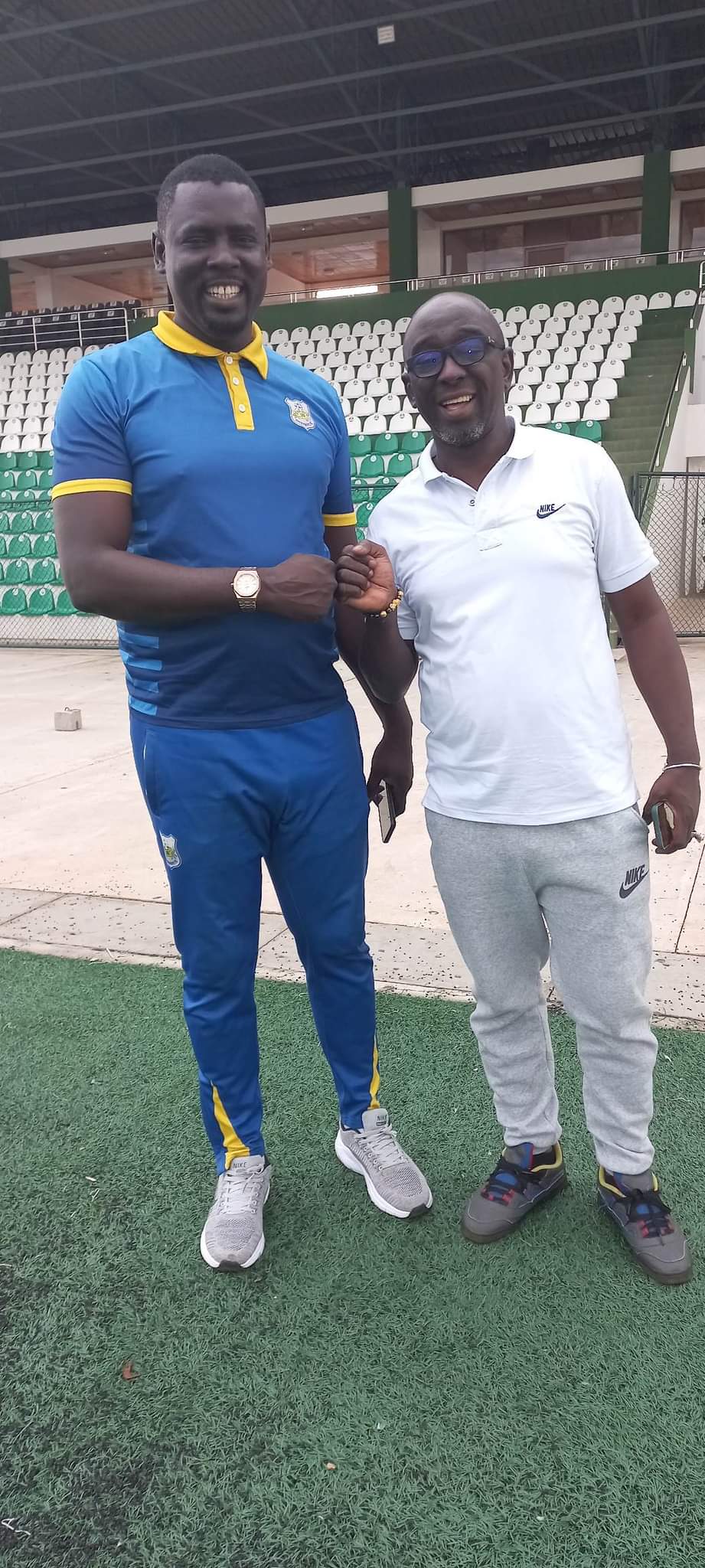 Hafia FC : Ie Directeur Général de Guediawaye FC du Sénégal visite le stade Petit Sory !