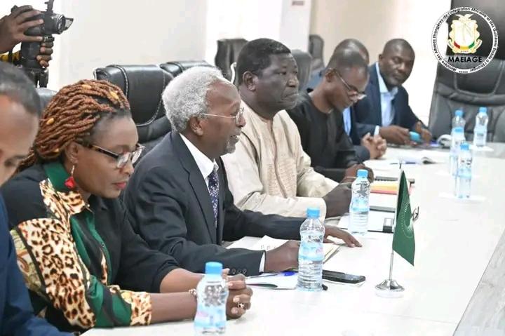 Pour l’Union africaine, ‘’la population est globalement satisfaite de la transition’’ en Guinée