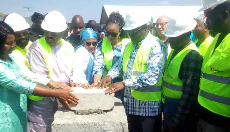 Matoto: Pose de la première pierre de Construction d’un Centre d’hémodialyse Ultra-Moderne