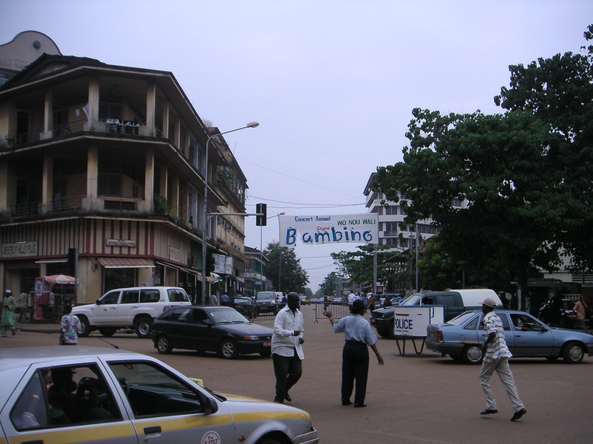 Guinée :le gouvernement et les syndicats ont  trouvé un accord pou le contrôle des permis de conduire et cartes grises.