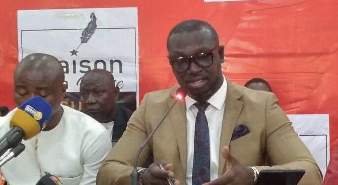 Transition en Guinée : « Le délai n’est pas tenable, on est obligé d’en débattre. Mais la faute revient au ministre du MATD »Ousmane Dady Camara