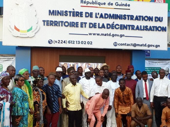 Guinée/transition  : des acteurs politiques échangent  sur le programme national de recensement  administratif …