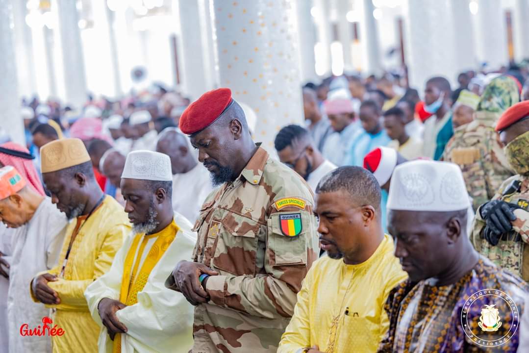 Mosquée Fayçal: Le Chef de l’État effectue la prière du premier vendredi de Ramadan