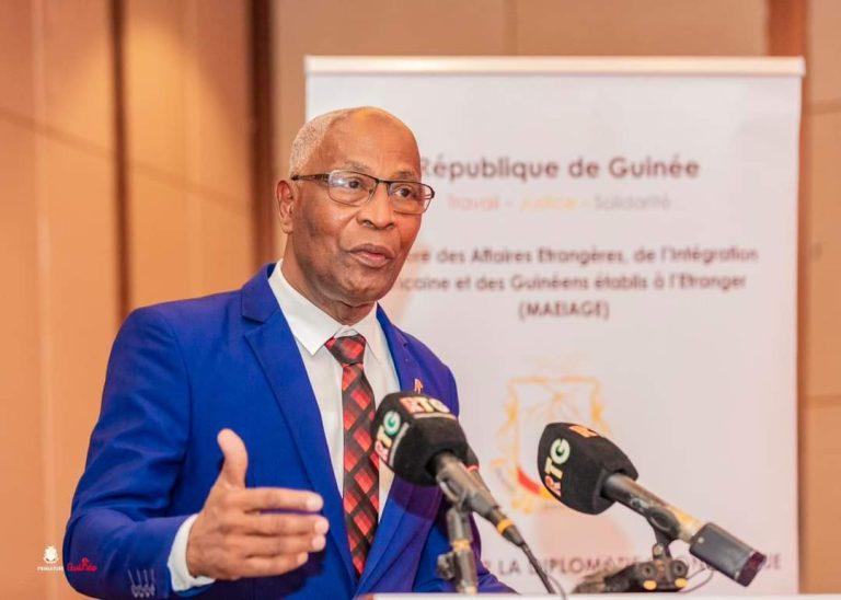 Séminaire  Diplomatie Économique : La diplomatie économique est au cœur de développement de la Guinée ( PM Amadou Oury Bah)