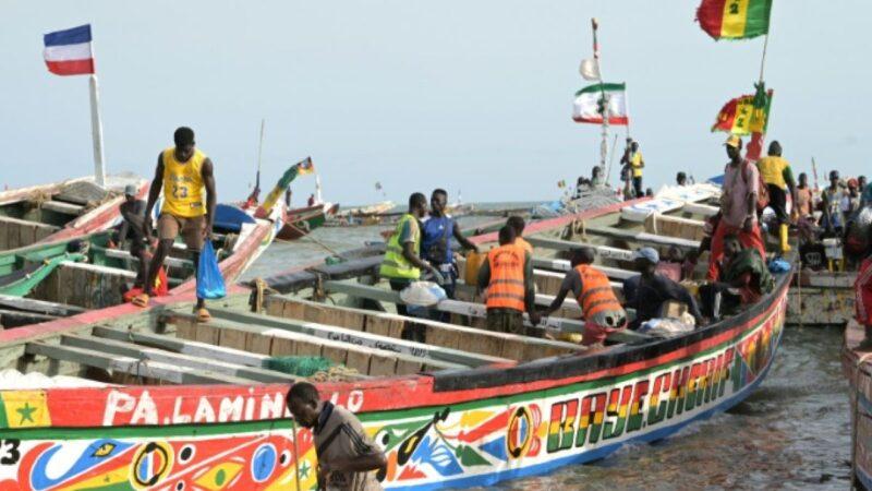 Sénégal: une pirogue avec des morts découverte au large de Dakar