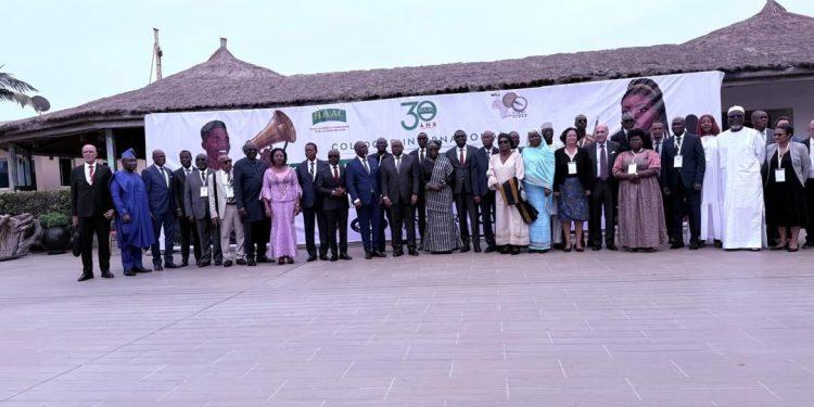 Artificielle : le Colloque international de Cotonou fait des recommandations