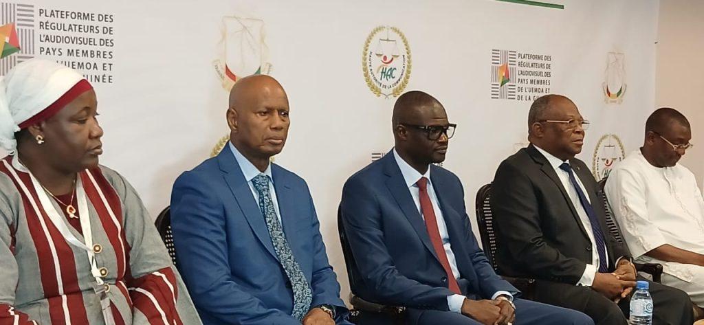 Régulation des réseaux sociaux et cybersécurité : l’espace UEMOA et la Guinée en concertation à Conakry