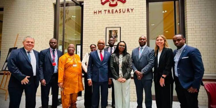 ÉCONOMIE – La Guinée intensifie sa séduction auprès des marchés financiers à Londres